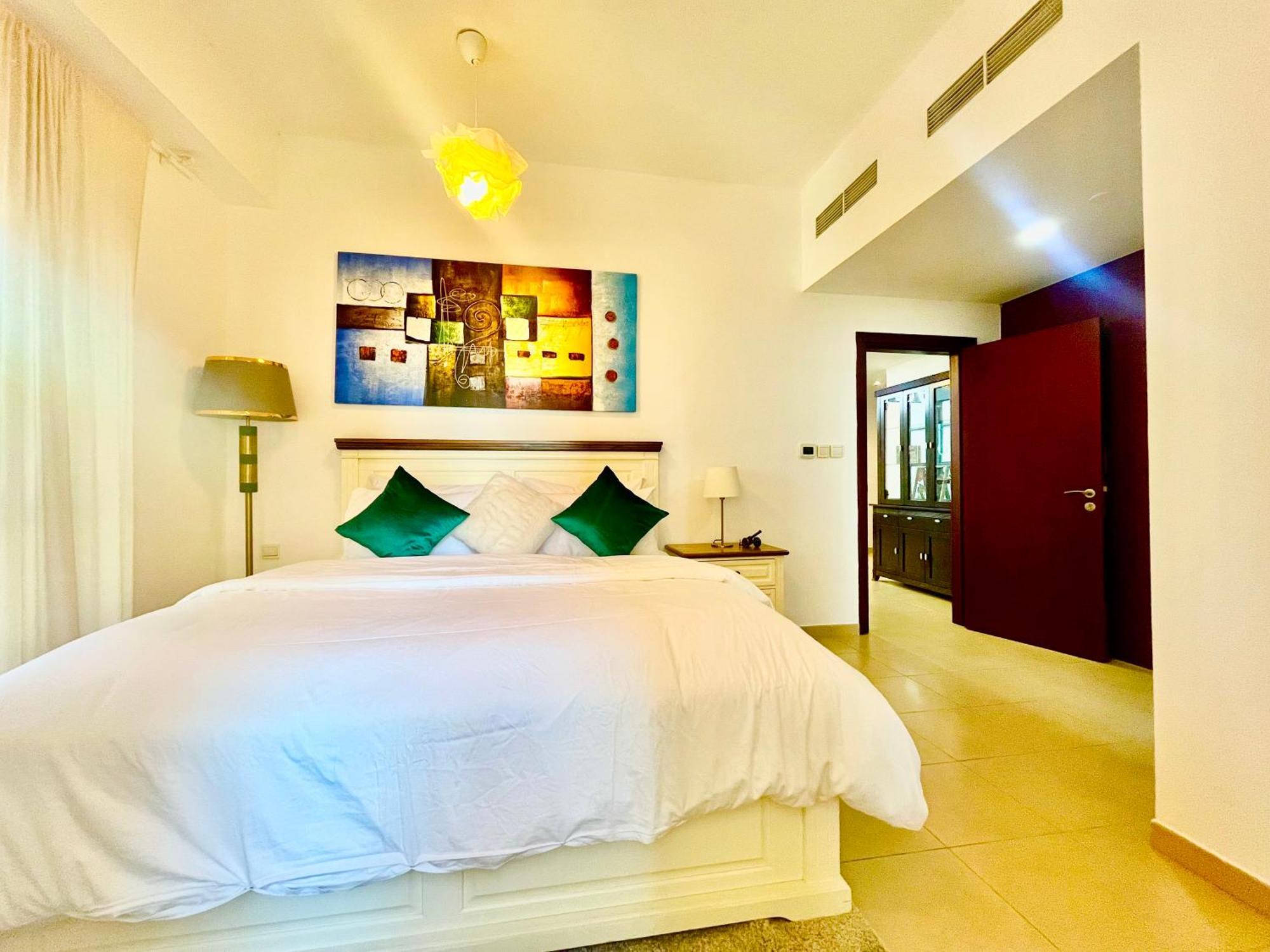 One Bedroom Apartment Available In Front Of Marina Beach Dubaj Kültér fotó